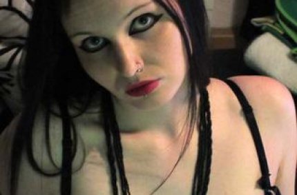 Profil von: Lady-Eve - gummifetisch extrem, orgasmus zuschauen