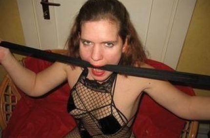 Profil von: Devote-Angi - sm sexspiele, bondage gags