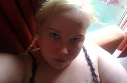 Profil von: blondpoison - autobanparkplatz sex, oralfick