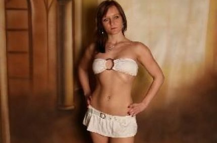 Profil von: HotMellinda - blowjob filme, spanking sex