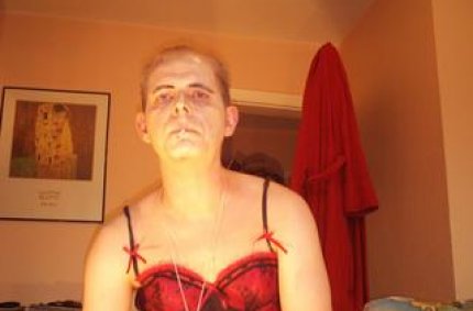 Profil von: Dragqueen Smoking - shemale sex clips, live amateur webcam